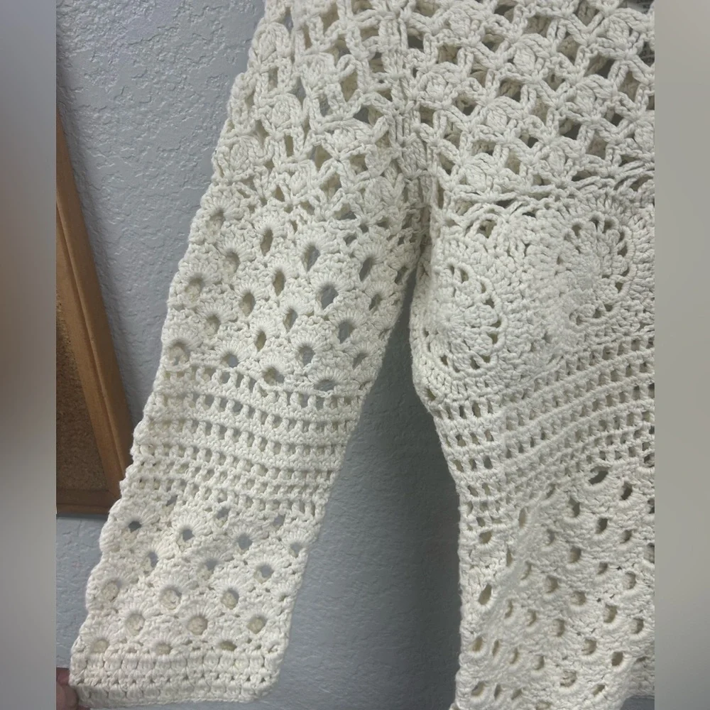 Lucky Brand Cream colored crocheted open knit button-back sweater. Size S - Picture 5 of 7